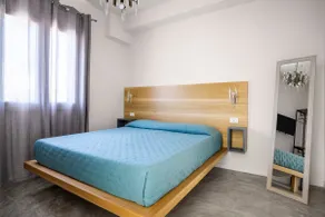 Blu House Design with garden - Image 5