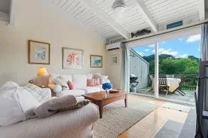 Charming Madaket Townhouse - Image 2