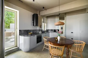 Tomis Marina Deluxe Sea View Apartment No.301 - Image 4