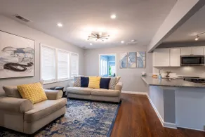 Mid-Century Sanctuary Near Downtown, Golf & Tennis - Image 4