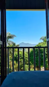 Cottage with mountain and pool view - Image 5