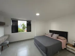 modern and large apartment overlooking the park - Image 4