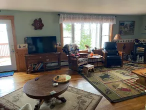 3 Bedroom 1 Bath Lakefront - Image 5