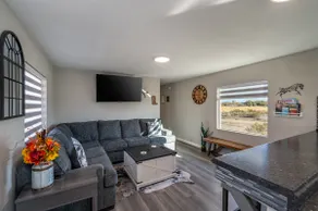 Secluded Western Retreat Near DVNP, EV Charger - Image 3