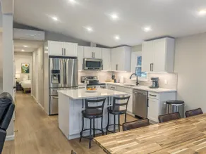 Secluded All New 6 Bedroom W Game Room Near Hiking - Image 2