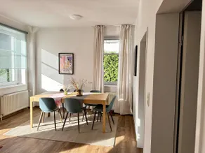 Beautiful 3 Bedroom Townhouse - Image 2