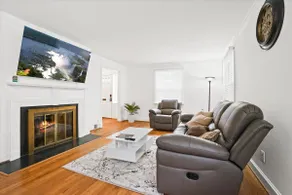 Townhouse 3BR/2.5 BATH (5 BED) nr NIH/METRO - Image 4
