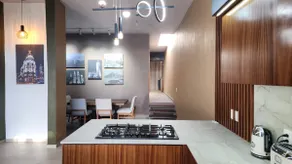 A spacious house in the downtown area - Image 3
