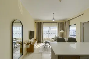Chic & Cozy Apartment with Pool & Balcony - The Sandown - Image 2