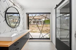 Nest Luxury Modern Lake House - Image 5