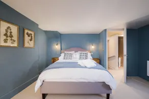 Great Escapes, Oundle - Flat 2 - Image 4