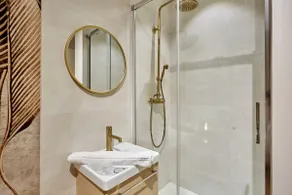 Large Elegant Apartment – Paris 16th - Image 5