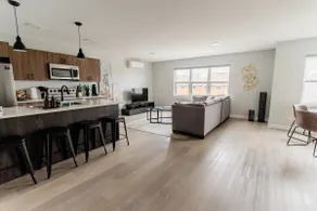 Cozy Winnipeg Getaway - Near The Forks & Hospital - Image 5