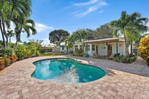 Updated · Pool · Quiet Street · Recreation Garage - Image 2