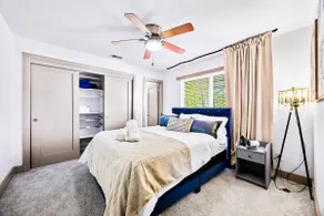 Top Floor | 2bd-2ba | Gym| Pool| HotTub |by Zilker - Image 4