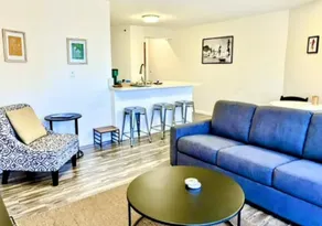 Ocean View Luxury w/ Free Parking + Washer & Dryer - Image 5