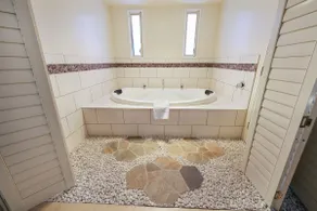 Logans Beach Apartments - BeachHouse - Image 5