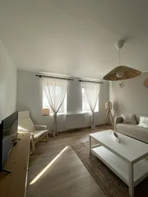 Charming townhouse - Image 2