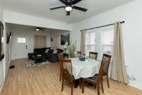 Getaway on Grand King Bed - Image 4