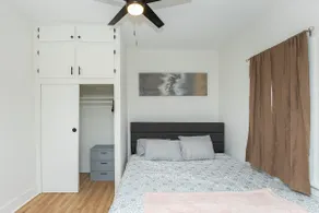 Getaway on Grand King Bed - Image 3