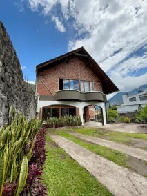 Apartment with a jacuzzi - Image 2