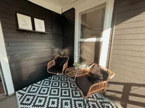 The Green Velvet Escape Romantic Stay - Image 5