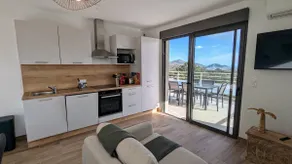 Sea & mountain view — 2-bedroom apartment with large terrace - Image 2