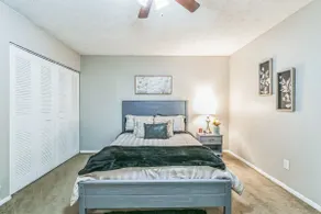 Adventure Awaits: Stylish Stone Mountain Stay! - Image 3