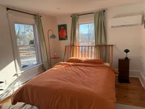 Cozy Farmhouse in Newburgh - Image 4