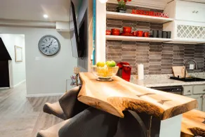 Luxury Retreat: Royal Comfort & Modern Amenities - Image 3