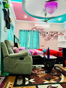 Luxurious Retreat at Sky Home - Image 2