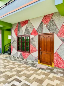 Luxurious Retreat at Sky Home - Image 4