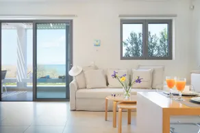 Perfetto per coppie, vicino alla spiaggia, nuovo di zecca con piscina privata - Image 2