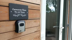 Y Caban-The Cabin-2 Guests-Private Parking-Fast WIFI - Image 2