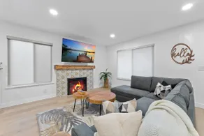 Modern Home 6 Min to ONT Airport - Image 3