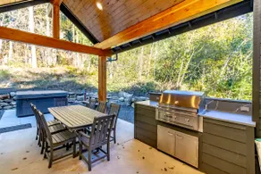 Reflections Lodge - Image 5