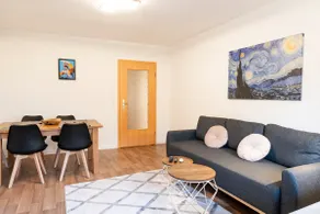 City Apartment - Image 4