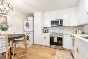 Location and Gorgeous- 2 beds/2 full baths - Image 4