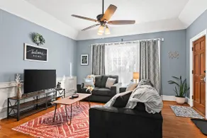 Charming One Bedroom Home - Image 3