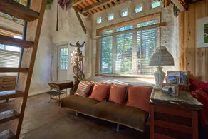 Cozy Loft in Artful Montana Homestead - Image 5