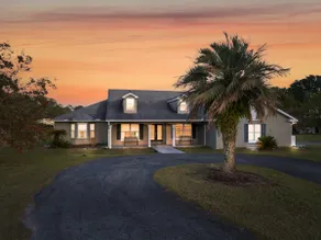 Family 5BR Ocala Farm Home With Heated Pool 6Min To WEC - Image 5