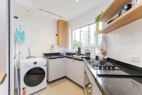Newly renovated apartment in Bigorrilho with arcade and + - Image 2