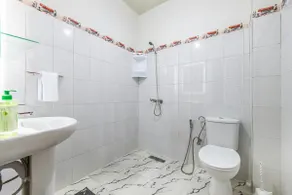 Air-conditioned apartment – Near Medina & Airport - Image 4