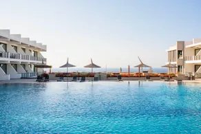 Pool View · Sea View · Terrace · Beach & Golf - Image 4