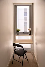 Beautiful Coastal Apartment | Port Melbourne - Image 4