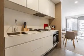 1BR FREE Parking - Walk to Marvel Stadium! - Image 4
