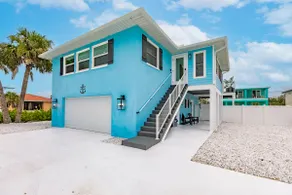 Beautiful Pool Home Fort Myers Beach Pet Friendly - Image 2