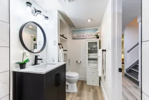 Modern & Cozy 2 BR Niagara Getaway W/ King Bed - Image 5
