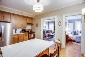 Victorian Retreat Walking Distance to Park Ave! - Image 2