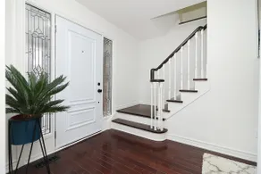 Large 4BR Oakville Home • Toronto & Stadium Access - Image 4